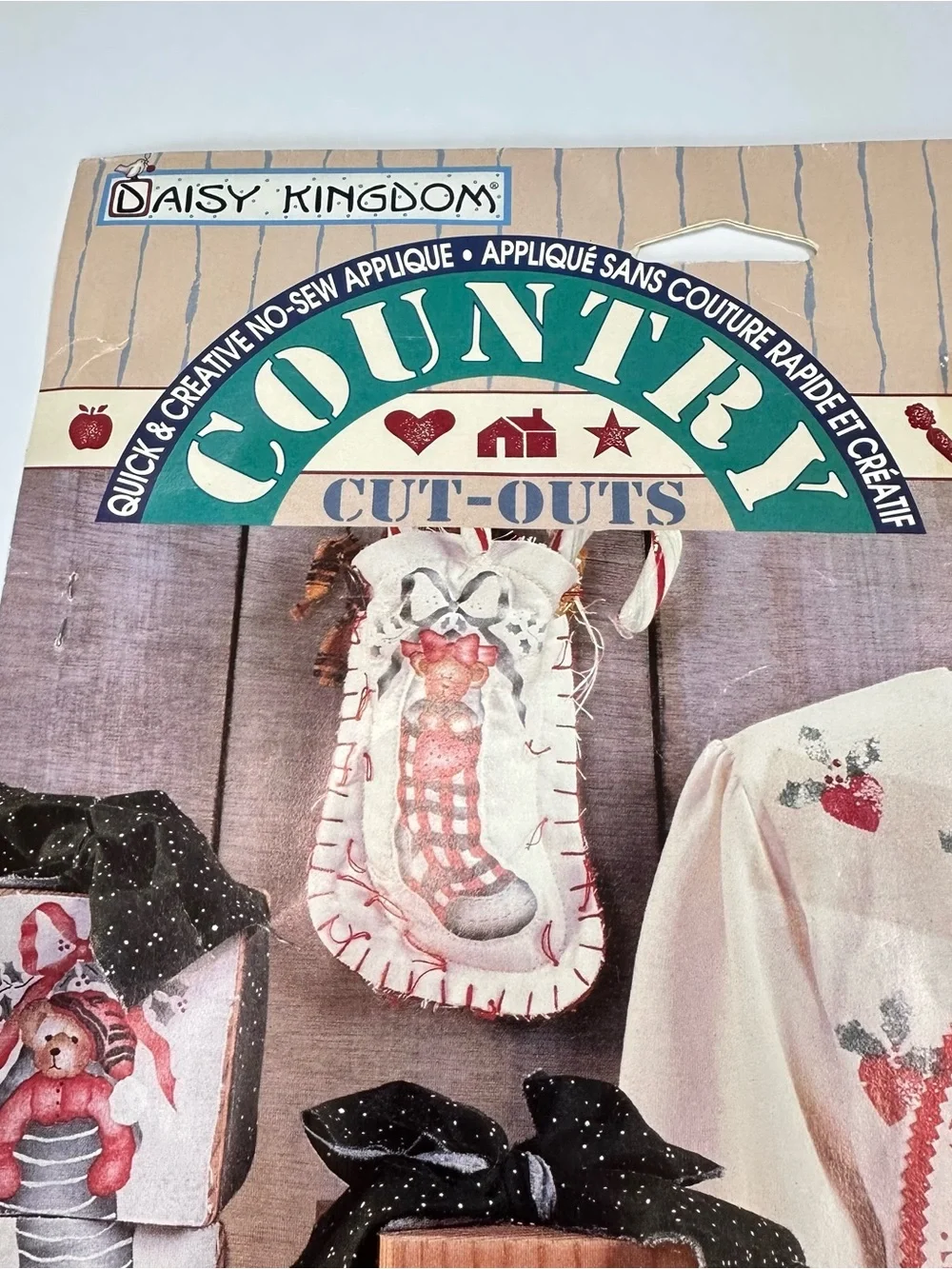 VTG Daisy Kingdom No Sew Applique #19119 Joy Peace Love & #19114 Tis the Season